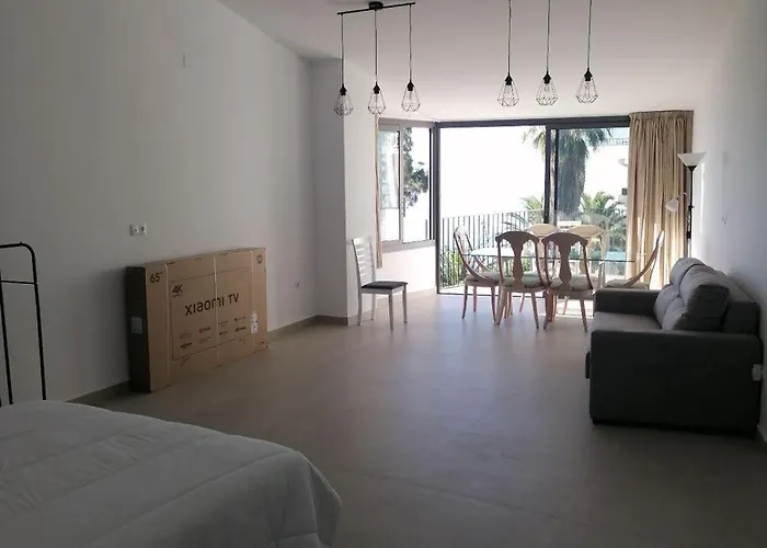 Center R3 Apartment *