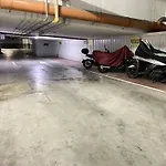 Center R3 *