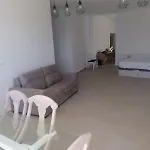 Center R3 Apartment *