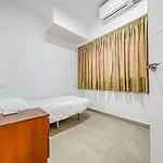 Center R3 Apartment *
